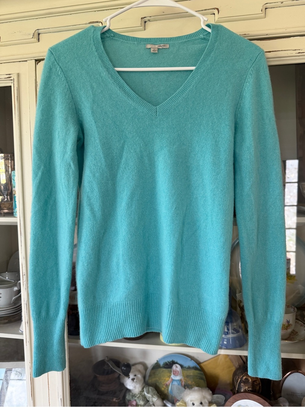 Halogen Aqua V-Neck Cashmere-Blend Sweater